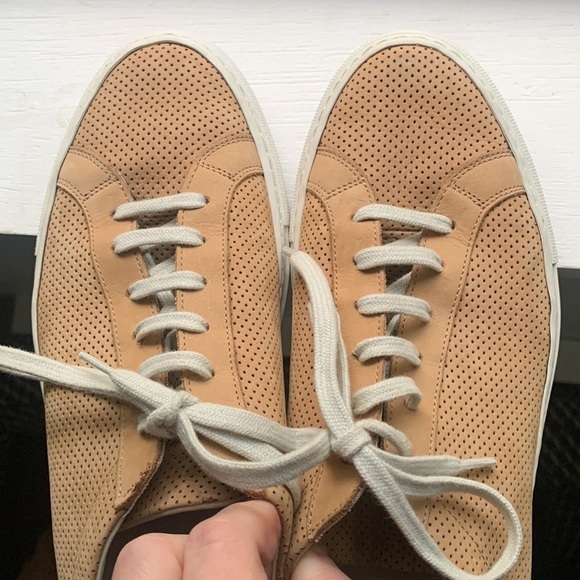Common Projects Tan Perforated Achilles Low Sneakers Suede camel color 39 9 - Picture 15 of 16